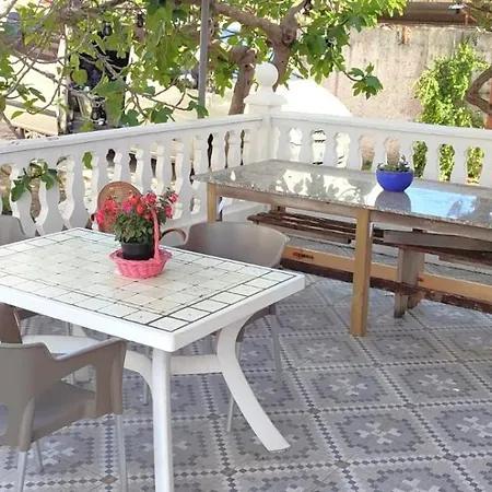 Holiday home Casita De Papel